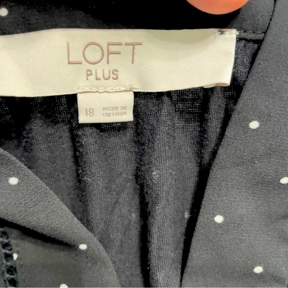 LOFT Plus Mix Media Black Sleeveless Blouse with White Dots, Polka Dots Sz 18 - Picture 7 of 10